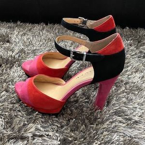 Gianni Bini Color Blocked Heels